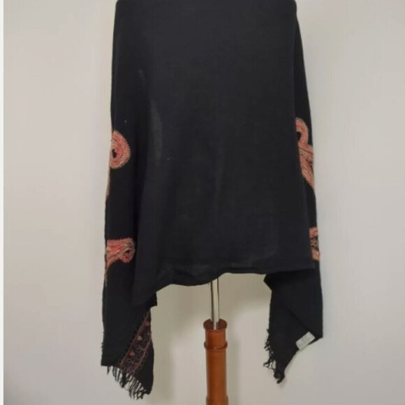 MoMA Black & Multicolor Wool Fringed Shawl, 30x68, EUC - Picture 3 of 6